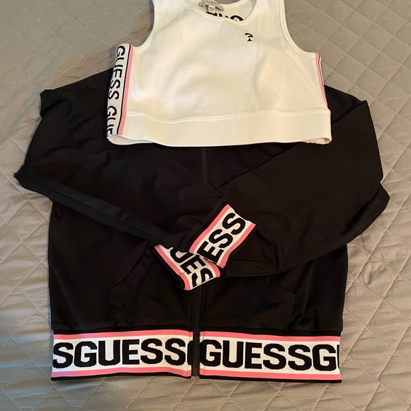 Guess Jacket w crop top - Picture 2 of 2